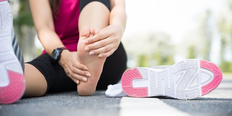 How to Test for a Foot Stress Fracture... And When to See a Doc ...